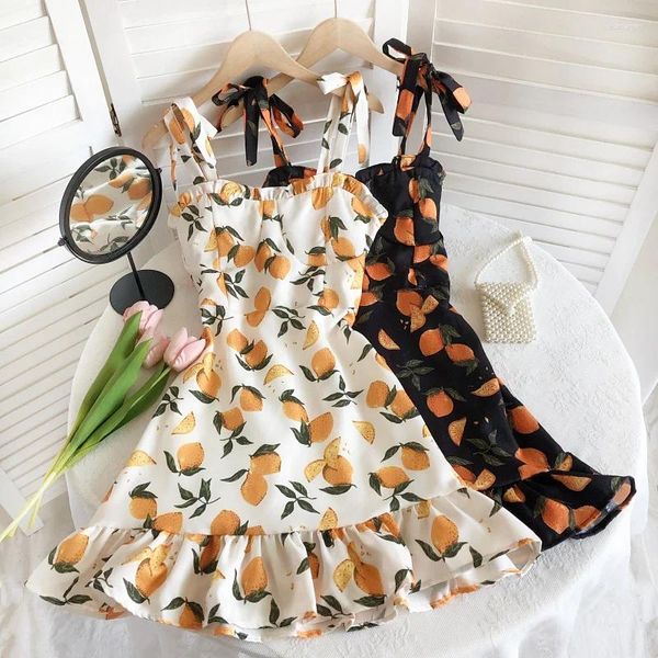 Sıradan elbiseler yaz fırfırlar limon çiçek baskı elbise kadın kravat bow backless spagetti kayışı bayan mini kısa deniz tatil vestidos