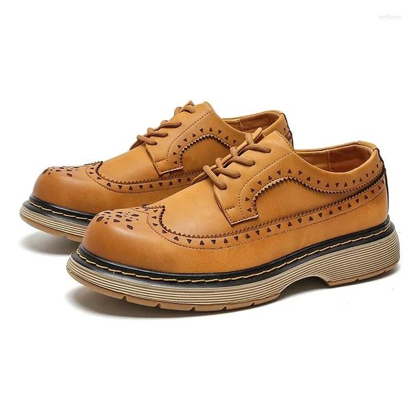 Casual Shoes 2024 Echtes Leder Männer Schuhe Modus Mann Brogues Herbst Anfang Winter Kuhmenschen flach gelb A4812