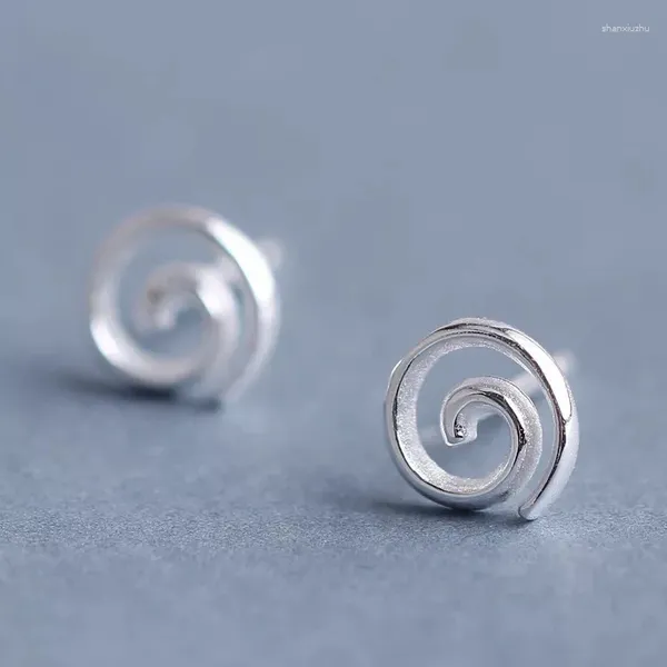Stud Küpe Kadınlar için Yaratıcı Spiral Koreli Aksesuarlar Moda Kompakt Mini Basit Swirl Desen Takı Takı