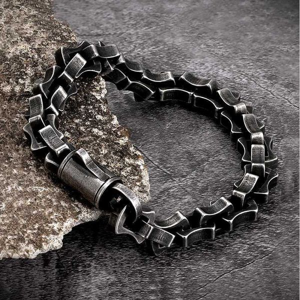 Браслеты очарования Mkendn Men Punk Biker Chain Bracelet Matte Vintage Oxided Black Link Chain Мотоцикл велосипедный велосипедный стиль из нержавеющей стали Bangles Y240510