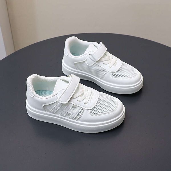 2024 Primavera/verão New Hollow Single Mesh Big Board Shoes, Little White Shoes para crianças 9632