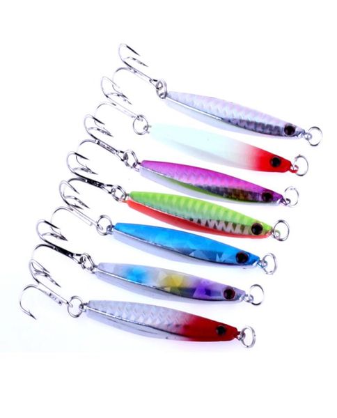 Hengjia jigging chumbo peixe 14g 6cm Metal Jig Fishing Lure 7Colors Metal Wobbler com ganchos de penas Artificial Hard Bait9018914