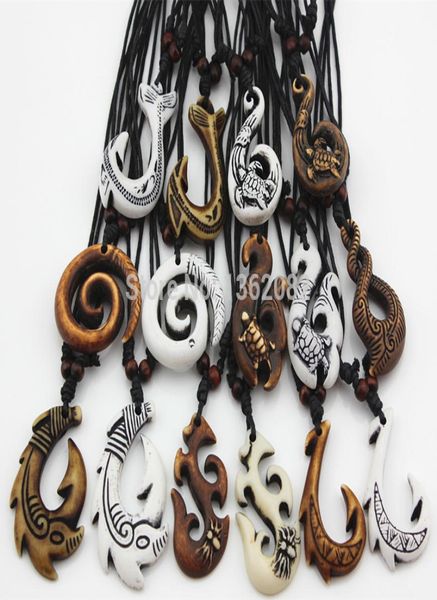15pcslot Gioielli hawaiani misti imitazione ossea intagliata NZ Maori Fish Hook Necklace Choker Amulet Gift YN5422629495