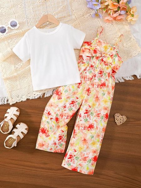 Kleidungssets 2pcs Sommerkindermädchen-Set Kurzschlärm weiße T-Shirt Blumengurthose Frische Pastoralkleidung für Kinder 4-7 Jahre