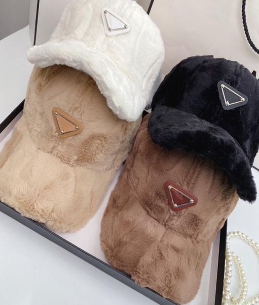 Cap Mink Velvet Dreieck Tag Baseball Caps Herbst- und Winterstil Korean Fashion Hat Show Small Face8330865