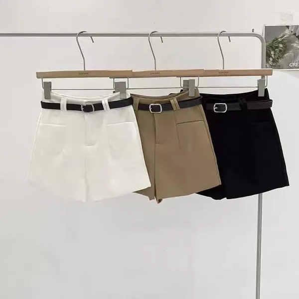 Shorts femininos minimalista branca para 2024 Verão na moda de alta cintura alta versátil A-line Slimm