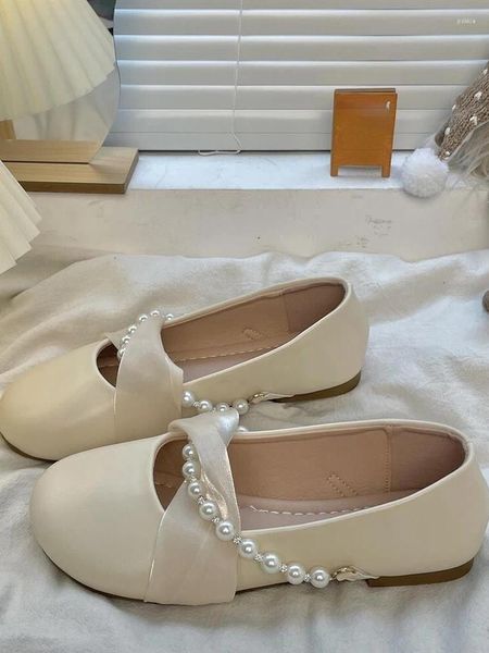 Sapatos casuais vintage elegantes Mary Janes Women Women Beading Fashion Sweet Round Fisher Holiday Korean Corean Flat 2024 Summer