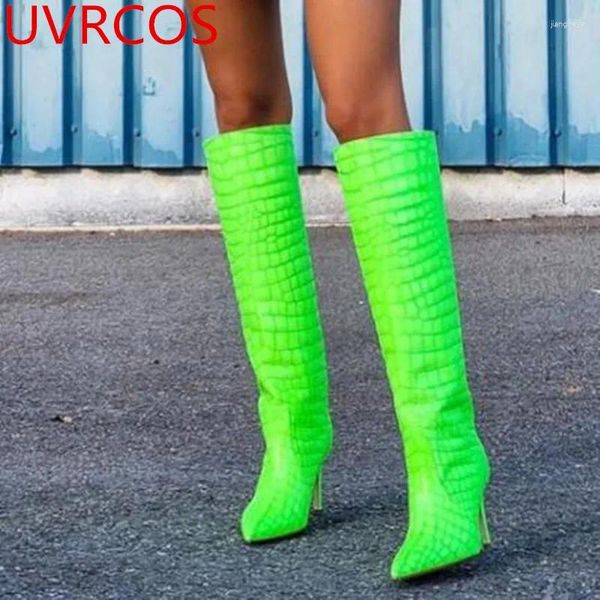 Botas serpentina verde fluorescente Cavaleiro de salto alto Cavaleiro Longo Classic Slip-On Motorcycle Autumn Winter Women's Shoes