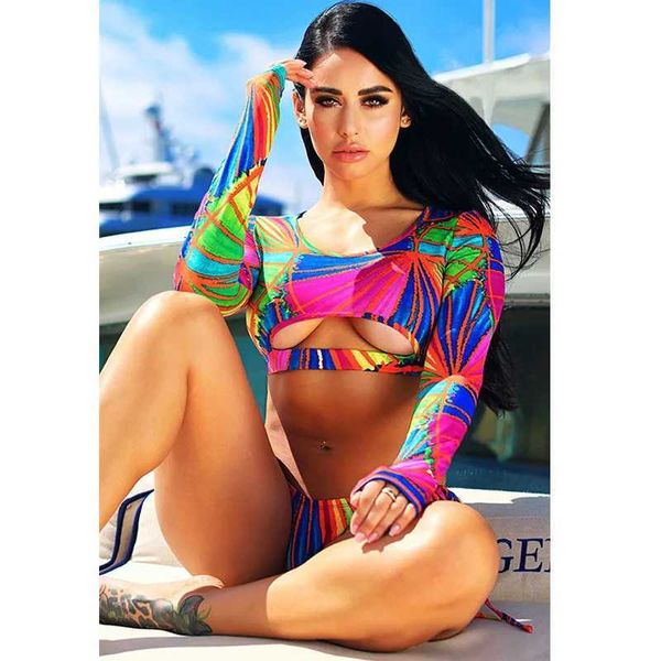 Costumi da bagno femminile nuovo costume da bagno femminile sexy svuotato grande petto grande slve a vita alta in bikini separato surfide da bagno bikini suit di surf y240506