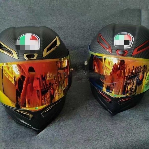 Designer AA capacete AGV Capacetes completos Capacetes fotográficos Black Gold Grey Red IMITAÇÃO PADRÃO DE FIBRA DE CARBON