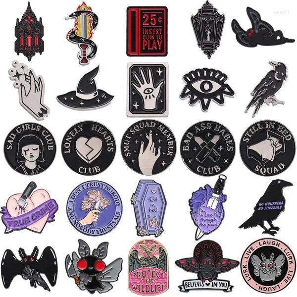 Broschen Wizard Punk Mothman Emaille Pins Gothic Crow Sarg Vampire Fledermäuse Revers Rucksack Abzeichen Halloween Schmuck Großhandelsgeschenk