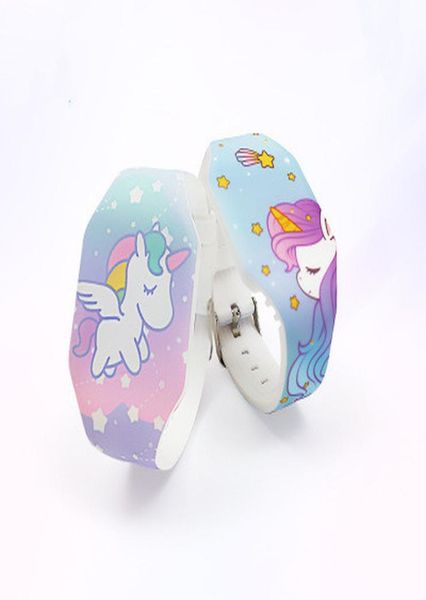 NachtreflexionNew Luminous Einhorn Kinder Uhren für Girl Ocean World Led Watch Kinderstudent Elektronische Uhr Reloj Infant8375837