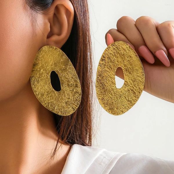 Hoop Ohrringe Ingesight.z übertriebenes Metall Big geprägtes O-förmiges Oval für Frauen Retro Gold Farbe Geometrisches Partygeschenk