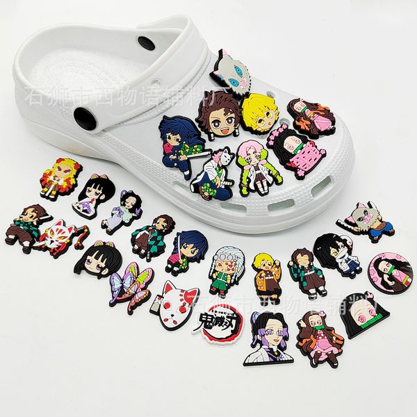 27Colors Girls Jungen Japaner Cartoon Anime Charms Großhandel Kindheitserinnerungen Spiel Witzige Geschenk Cartoon Charms Schuhzubehör PVC Dekoration Schnalle Weichgummi