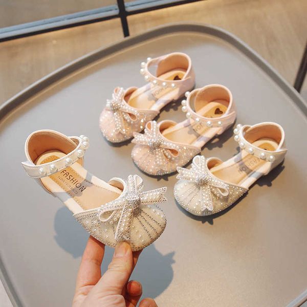 Sandals Girls Baotou 2023 Summer Nuovi scarpe da principessa Big Childrens Sole Anti Slip Half Crystal Shoe Trend H240510