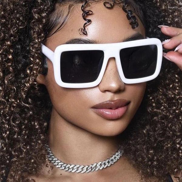 Sonnenbrille Übergroße Schatten Frauen weiße Mode Square Sonnenbrille Vintage Brand Flat Top Big Bream Travel Bohrungen UV400