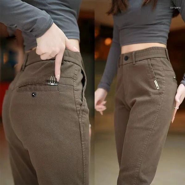 Pantaloni maschili 2024 primaveri d'autunno maschere lavoro alla moda dritta slim trattre casual khaki grigio pantaloni regolari