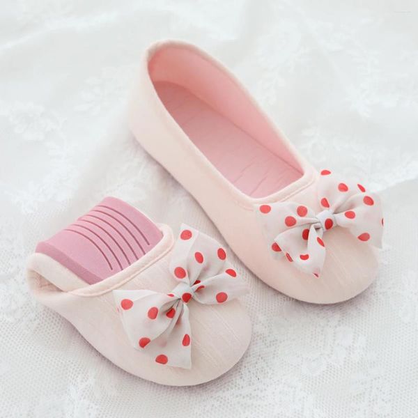 Slippers Pink Dot Butterfly Festival House Flats Indoor Slipper de verão para meninas Sapatos fofos em casa