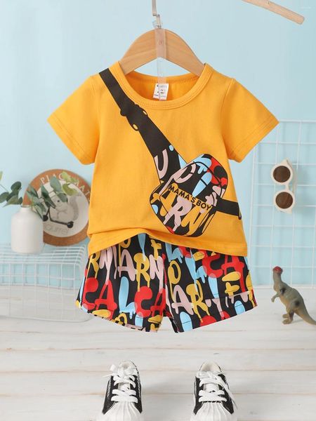 Kleidungssets 6-36m Baby Jungen Design Schräg Umhängetaschen Muster gedruckt Spaß kurzes Ärmel T-Shirt Krawattenfarbstoff Shorts Set Frühling und Sommer Set Frühling und Sommer