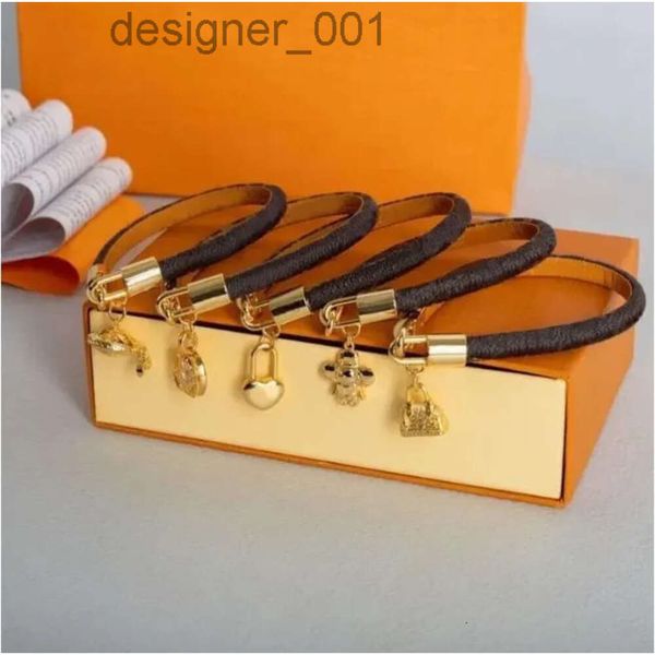 Charm Bracelet Leather Fashion Lock Classic Jewelry Designer Flat Brown Brand Metal para homens e mulheres amantes Presente IG1D