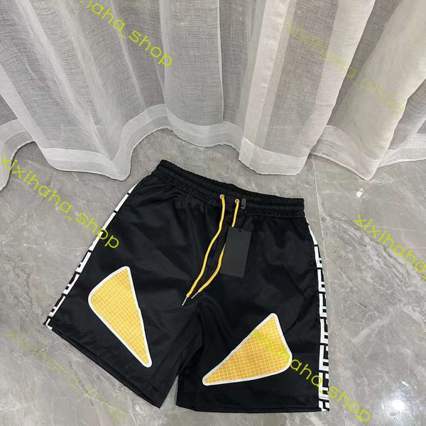 Shorts Designer Designer Summer Women Men Shorts Striped Fen sono eleganti Swim Short Cash Sports Gym Sports Essicking Pants Beach Pants Black and White Asian 295 295