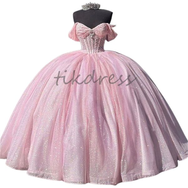 Shiny baby rosa Quinceanera Abiti di lusso Abito da paillettes di sequestro Sweet 16 Birthday Birthday Party Lace Up Vestido de 15 XV Anos debuttante 2024 Bling quindici Robe de Bal