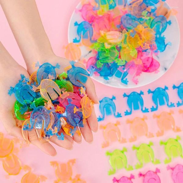 Favor de festas 20/50pcs Mini sapos de salto coloridos Brinquedos de caça para crianças para crianças Favores de aniversário Presentes de chá de bebê Pinata