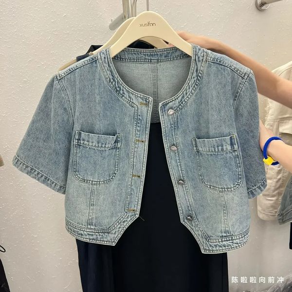 Jaqueta de jeans de manga curta fina para mulheres de verão, peito de pescoço, casaco de colheita de streetwear feminino lavado jeans vintage 240423