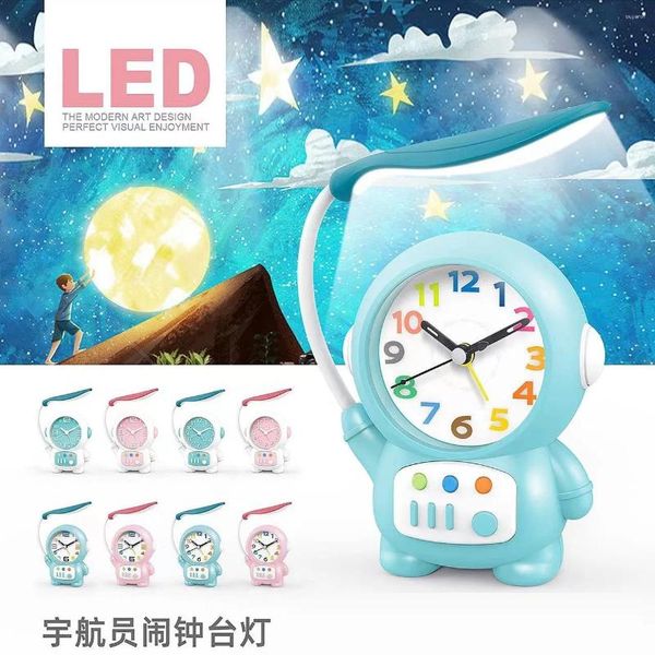 Tischlampen Astronaut süße Wecker LED -Lampe für Raumdekoration einzigartiges Cartoon Kinder Geschenk