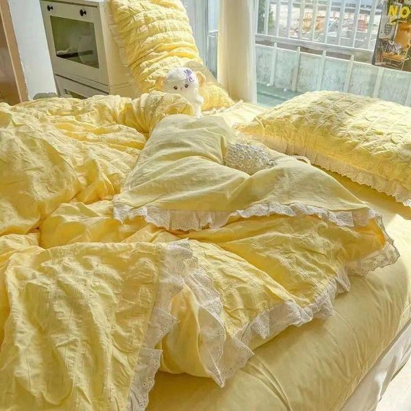 Sets de cama Princesa coreana Conjunto amarelo Tampa de edredão INS Estilo Wash Cotton Summer Summer Bed Selp Soldter Quilt