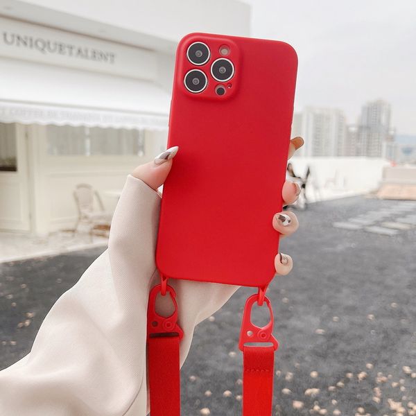 Luxury Crossbody Necklace Cint Cink Corno morbido Silicon Telefono per iPhone 15 13 12 11 14 Pro Max xr xs Xs Max Cover Portal