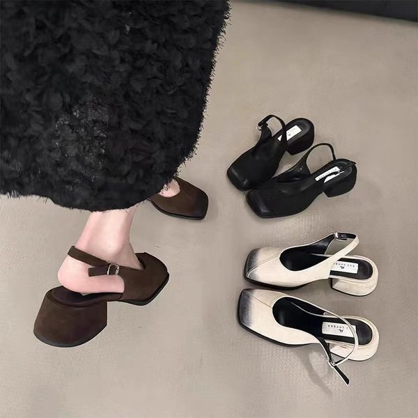 Versão francesa Coreana Praça do dedo do pé grosso sandálias embrulhadas para sapatos femininos 2024 New Spring e Summer Style Retro High Heelled Shop Shoes