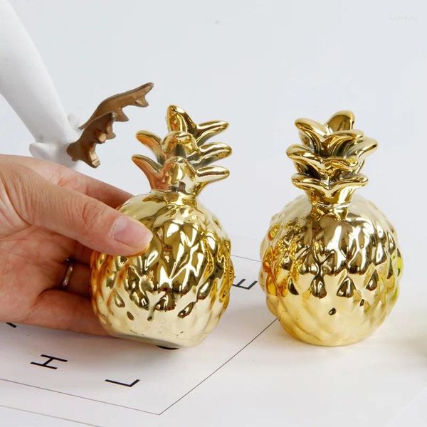 Figurine decorative in stile nordico oro ananas decorazione per la casa soggiorno armadio vino vetrina artigianato di lussuosi oggetti di decorazione da tavolo