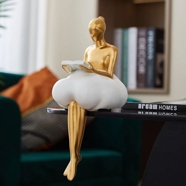 Estátuas de design nórdico esculturas de ouro e estatuetas para interiores Kawaii Decor Acessórios de escritório Decoração de casamento 240429