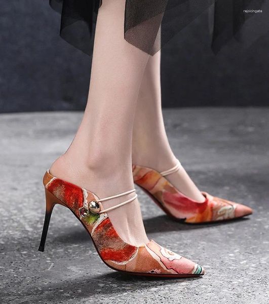 Платье обувь мода 2024 Прибывшие насосы скользит на заостренном ножек с тонкой высокой каблукой женственной неглубокий цвет, антискридные резины