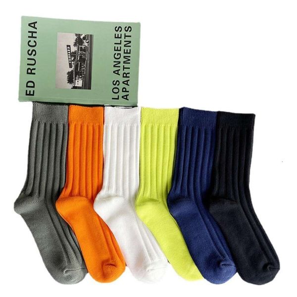 Herrensocken yu Wenles gleiche Mid -Röhrchen -Socken Herren und Damen Modemarke Fluoreszenz grüne Feste Farbe High Top Sports verdickte dicke Linienstrümpfe