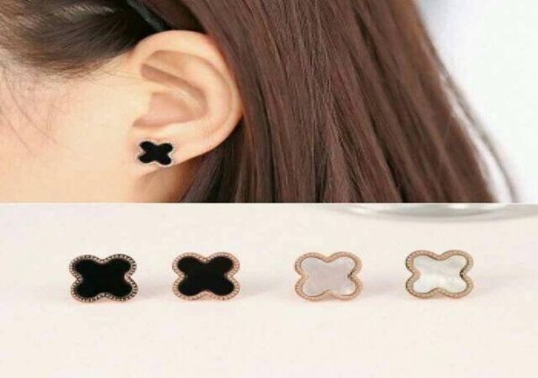 Titanium Steel Clover Studs Brincos Modelos femininos Versão coreana do Four Clover Grass Gold Gold Rose Black Agate Brincos OM8239532