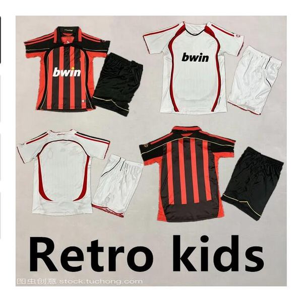 06/07 AC Retro Soccer Trikots Kinderfußball-Kits Kaka R. Carlos Camisa de Futebol