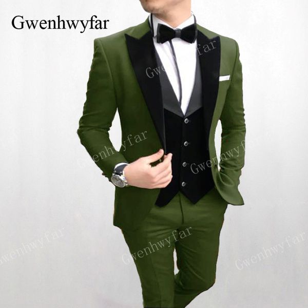 Gwenhwyfar formale Männer Anzüge Armee Green 2019 Slim Fit Velvet Revers Bräutigam Anzug Herren Tuxedo Blazer Hochzeitsanzüge 3 Stücke 2652