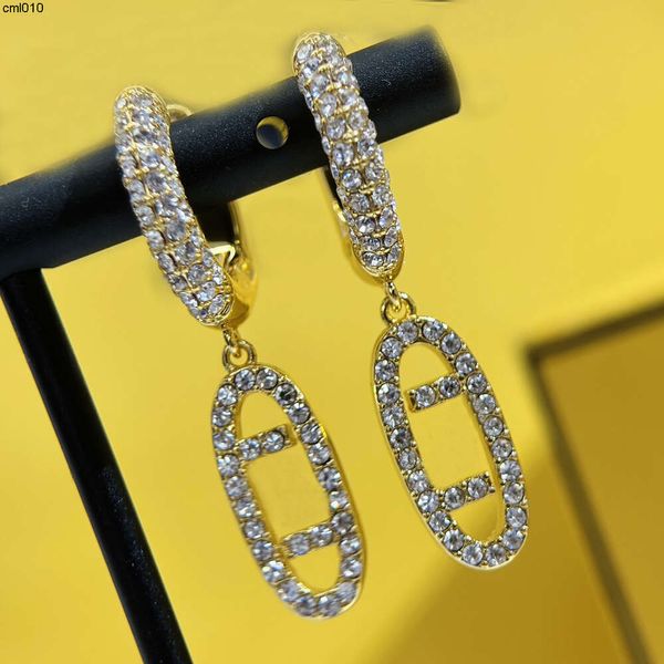 Designer Letter Ear Stull Crystal Orecchini Gold Fashion for Women Christmas Wedding Gioielli Orecchie dell'Orecchie da donna Nice 6pc4