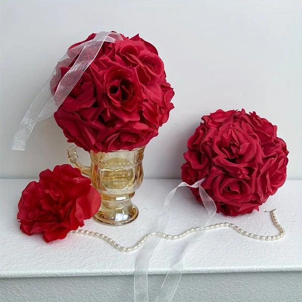 Flores decorativas 15 cm 15 cm Rosas vermelhas Bola de flor beijando rosa pendurado Diy peças centrais decoração de festa de casamento