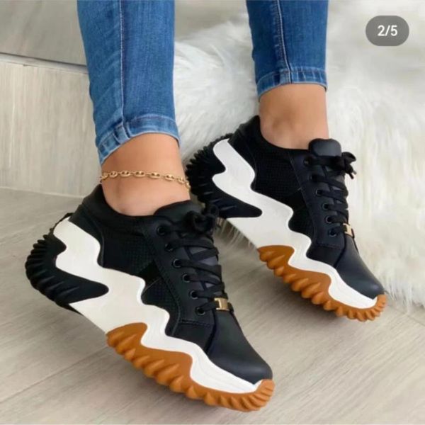 Scarpe casual Donne Piattalatore Elevatore all'interno delle ragazze Sneaker Student Sneakers grossola grossolana Spunge Funge Footwear Footwear