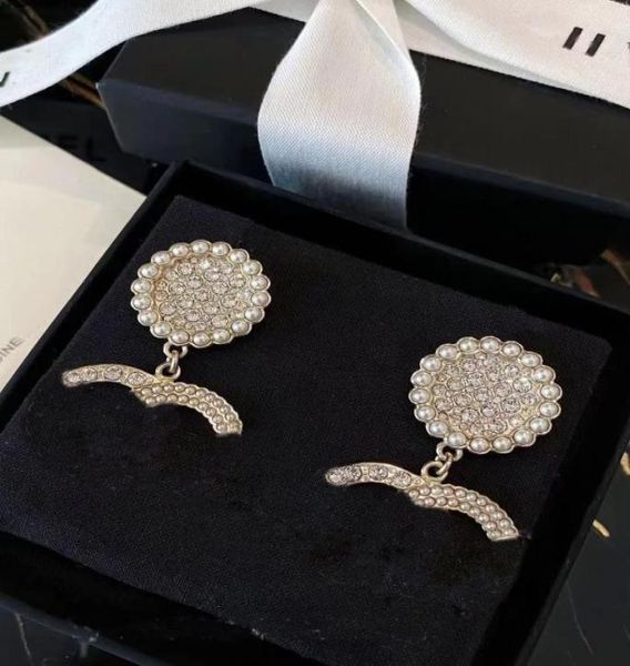Moda Dangle Light Gold Cystal Earsings Brincos de Designer para Mulheres Partido para Festa de Lady Casamento Jóias de Engajamento de Presente com Flanne6712315