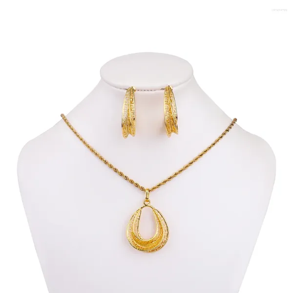 Orecchini di collana set marocchini incantesimo a sospensione Eleganti accessori per abbigliamento da donna Design curvo Regalo per la giornata commemorativa