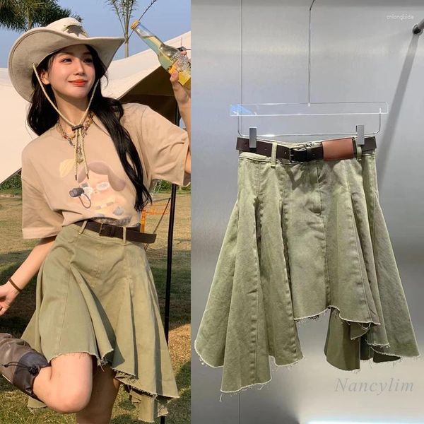 Röcke 2024 Frühlings Sommerdesign unregelmäßiger geschnittener Denimrock Frauen High Wail Street Retro Armee Green Midi