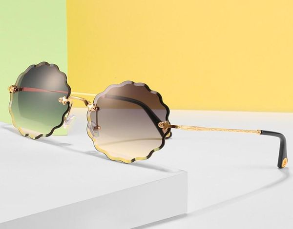 2021 Fashion Tea Gradient Sonnenbrille Frauen Ozeanwasser geschnittene Linsenblumengläser weiblich UV400 Randless Eyewear7097433