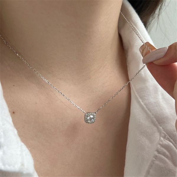 Designer de colar quadrado de diamante de 0,5ct para festas de mulher luxo 925 colares de pingentes de prata esterlina Brincho