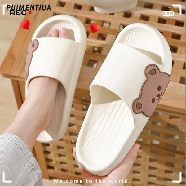 Slippers mulheres chinelos de verão sapatos de urso de desenho animado para mulher esgotos de plataforma de plataforma grossa de plataforma grossa externa Sandálias de casais