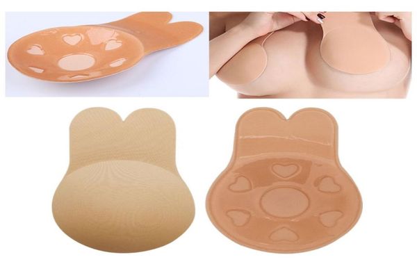 2pcspair Women Wear Cute Habbit Ear Invisible BRA Sollevamento adesivi toracici Biosilicone Cover del capezzolo traspirato PAD ANISAGGING ANTISAGGING1816793