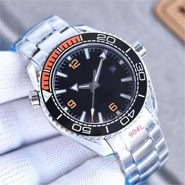 Taucher Uhren für Männer 316L Stahlarmband Mechanische Automatik Sea 600 Bewegung Schweizerte Herren Armbandwatch Weißes Zifferblatt 200i